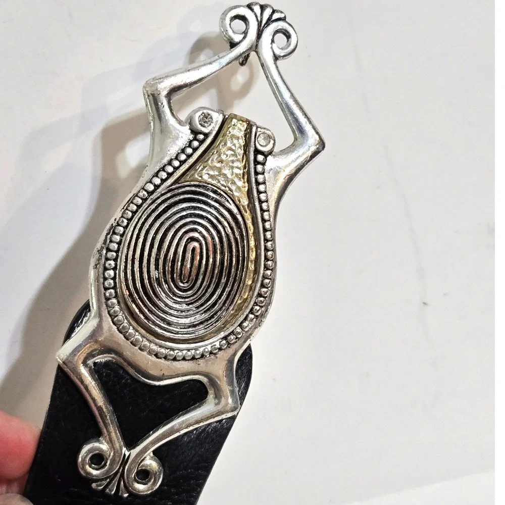 Chico's Adjustable Belt M/L 3D Frog Silver gold Buckle Black Leather Boho Artsy